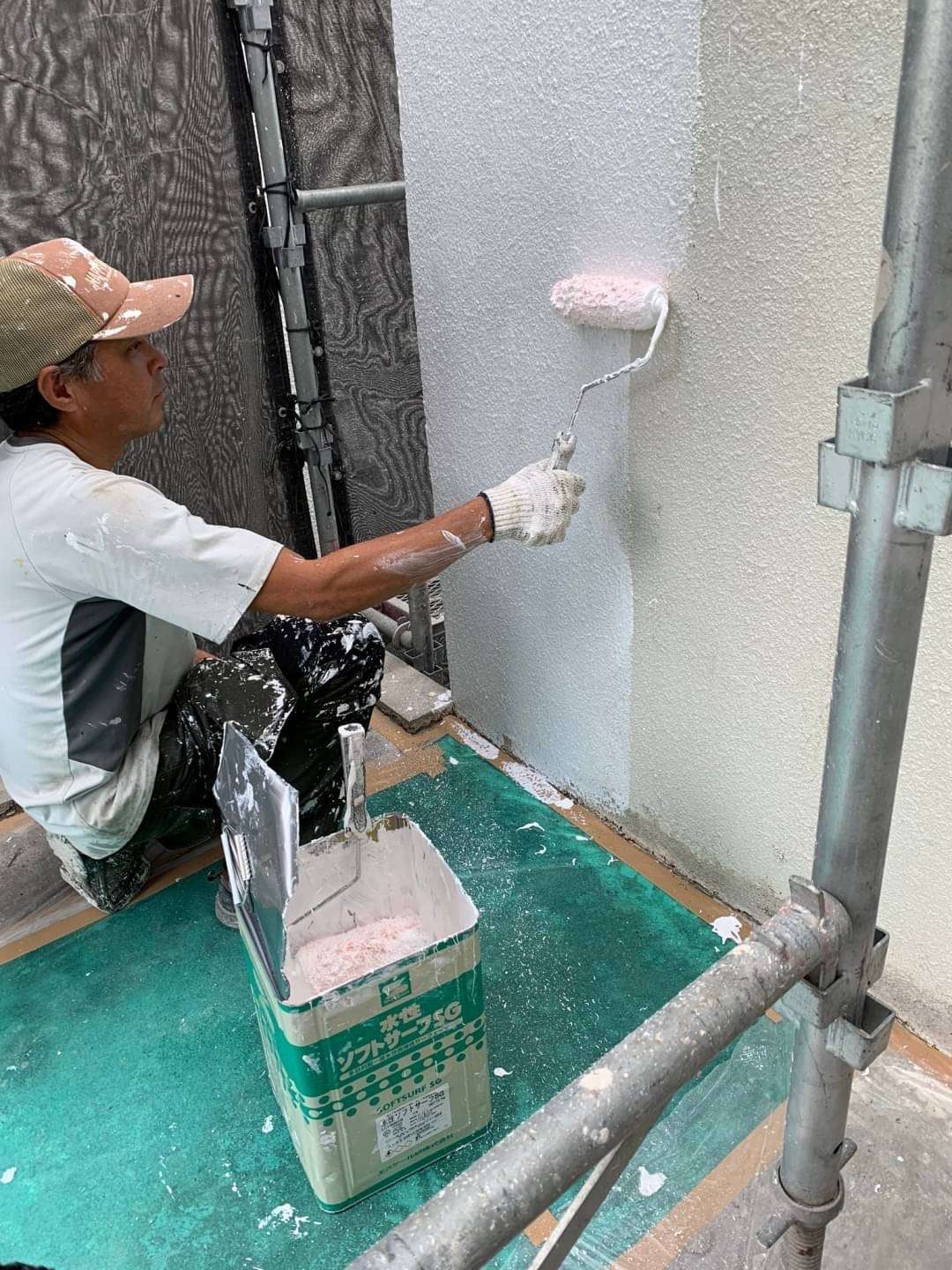 【沖縄 外壁塗装 防水工事専門 明尚ペイント】下塗りは確実２回塗り！